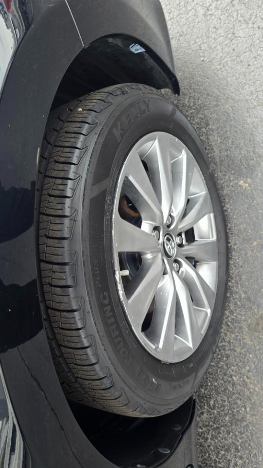 Toyota Camry Hybrid SE 2016