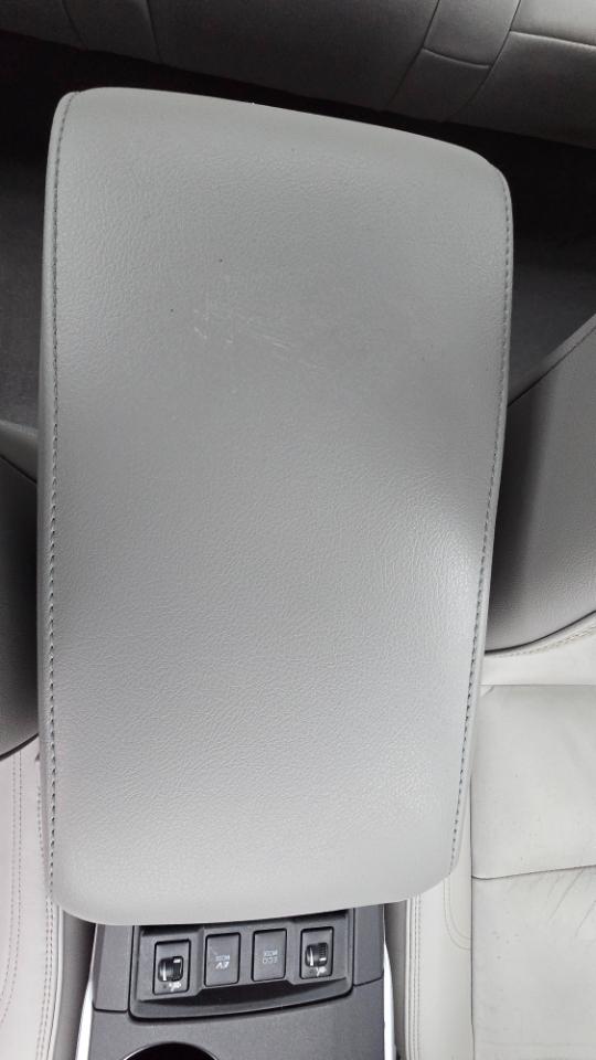 Toyota Camry Hybrid SE 2016