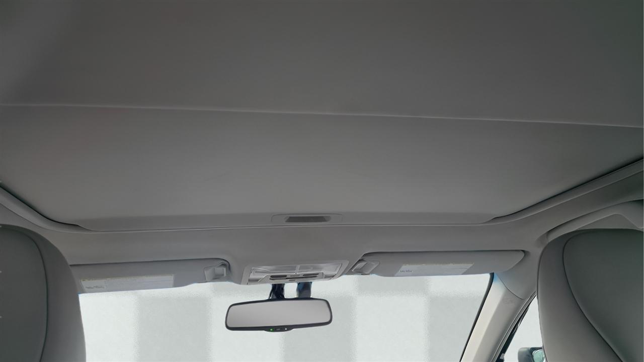 Toyota Camry Hybrid SE 2016
