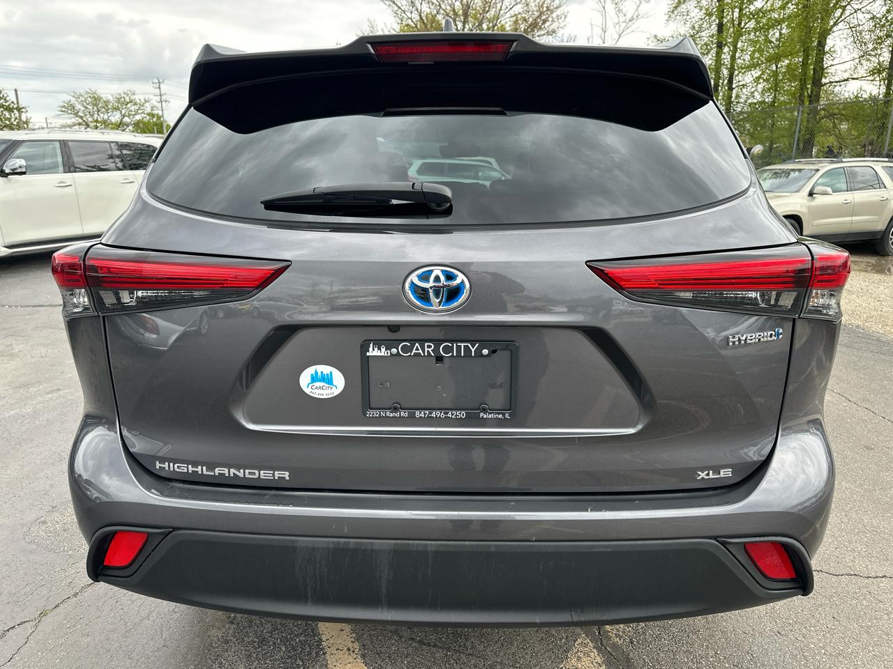 Toyota Highlander Hybrid XLE AWD 2022