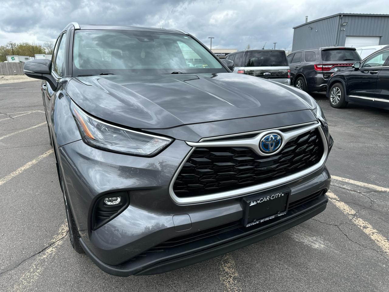 Toyota Highlander Hybrid XLE AWD 2022