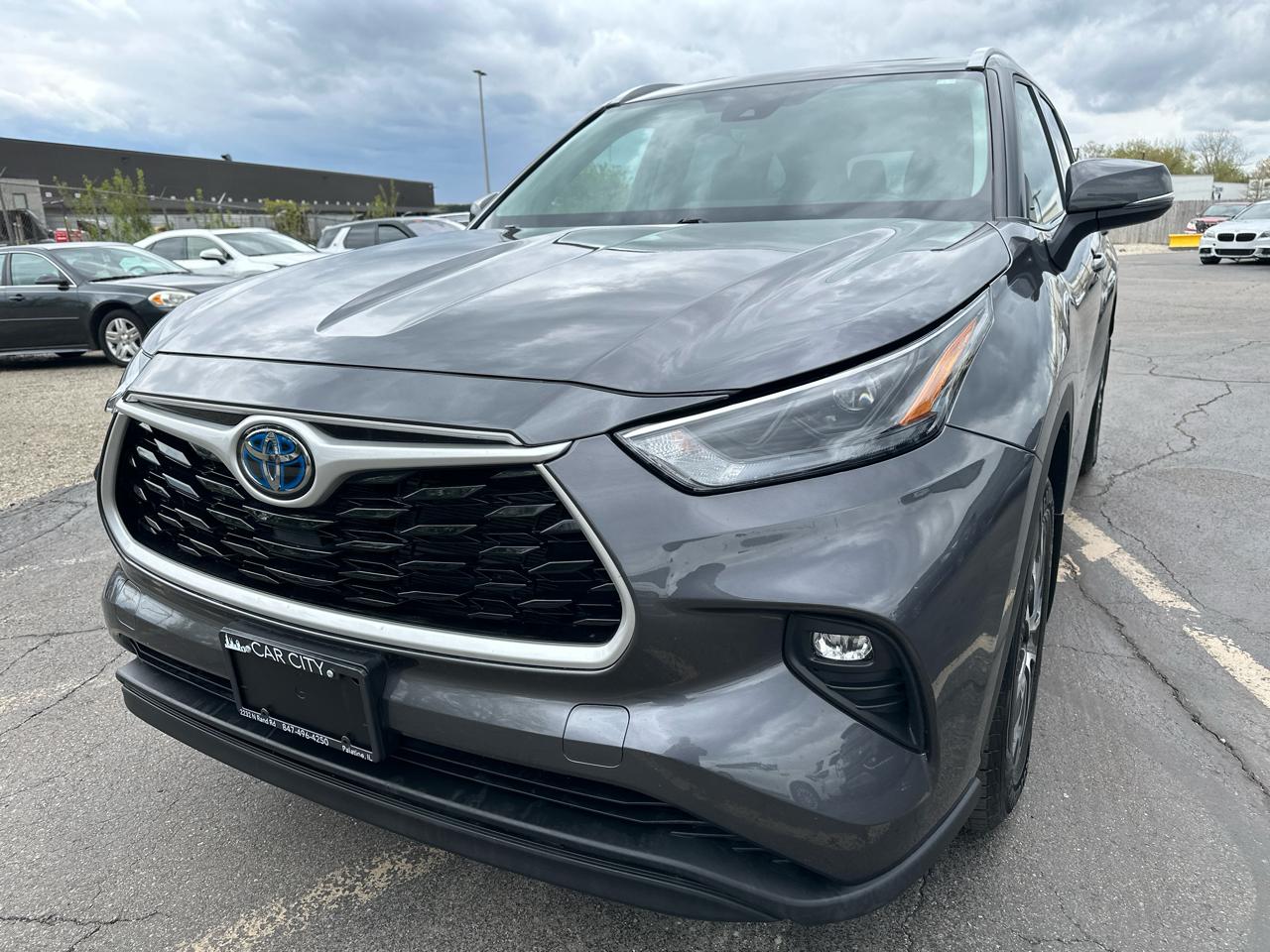 Toyota Highlander Hybrid XLE AWD 2022