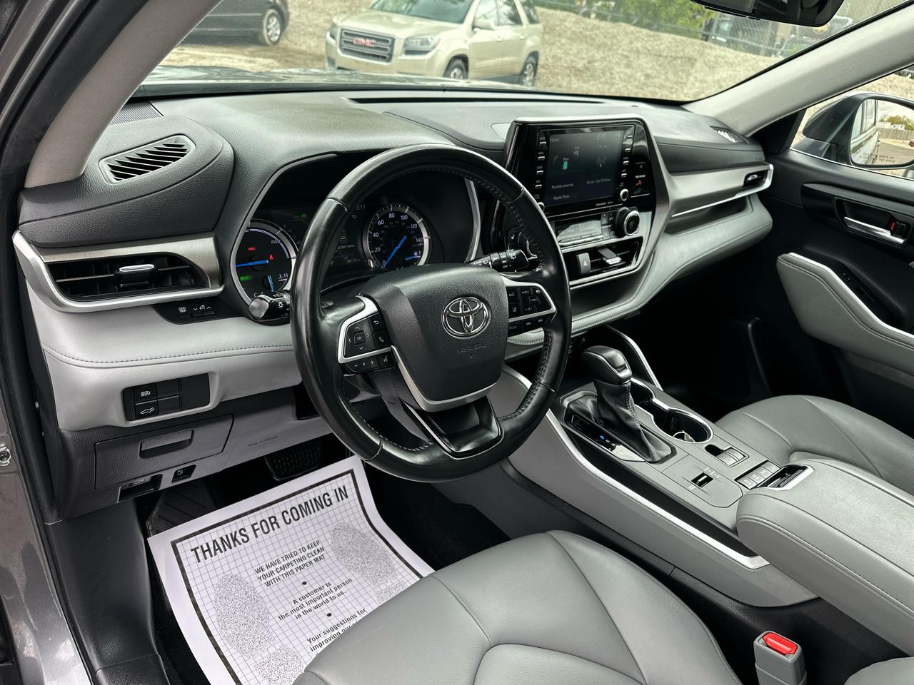 Toyota Highlander Hybrid XLE AWD 2022