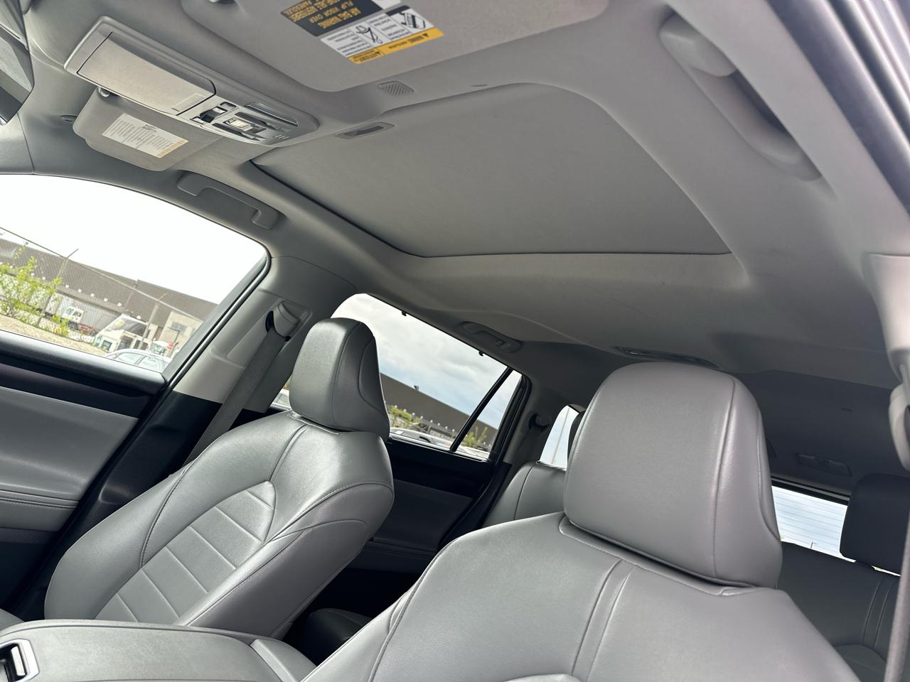 Toyota Highlander Hybrid XLE AWD 2022