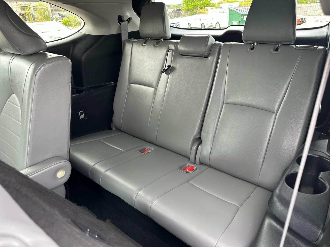 Toyota Highlander Hybrid XLE AWD 2022
