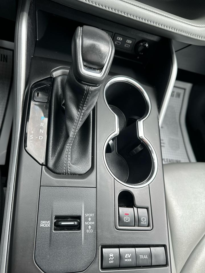 Toyota Highlander Hybrid XLE AWD 2022