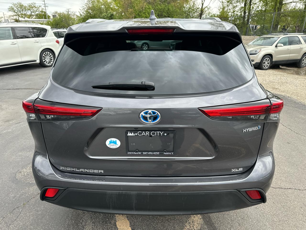 Toyota Highlander Hybrid XLE AWD 2022