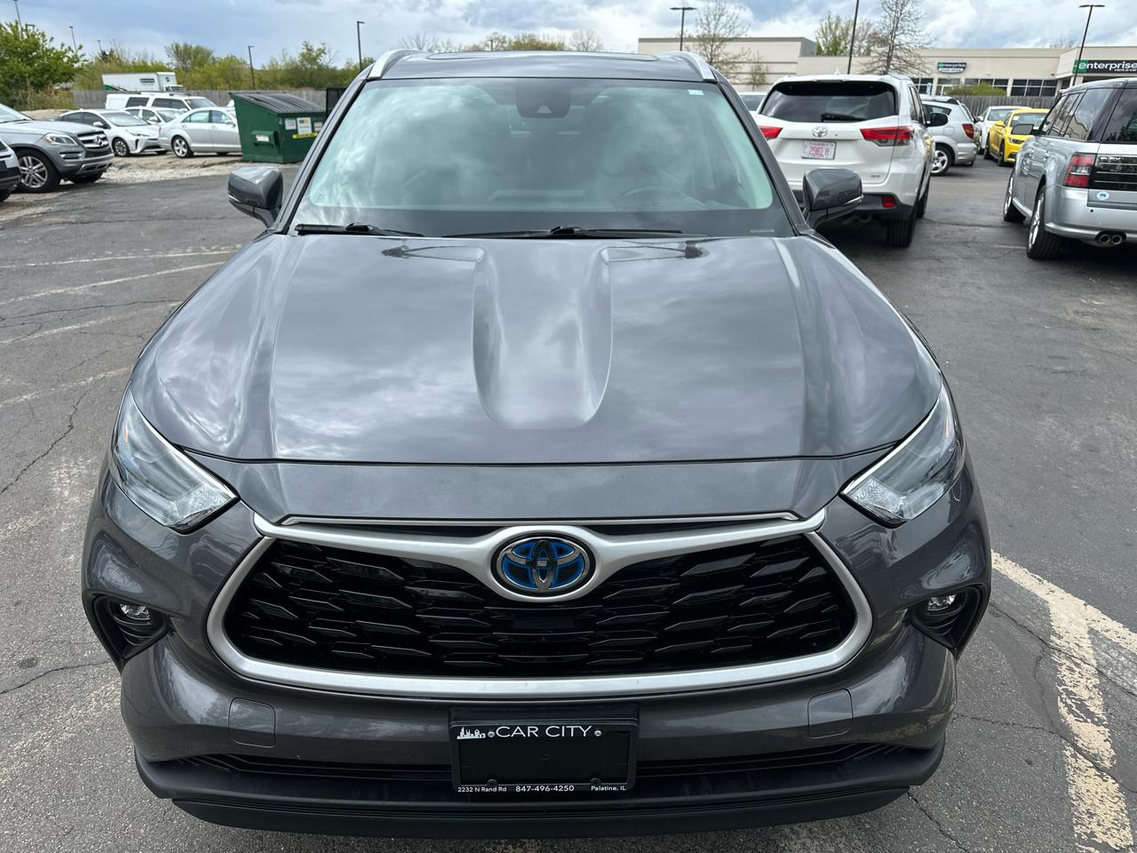 Toyota Highlander Hybrid XLE AWD 2022