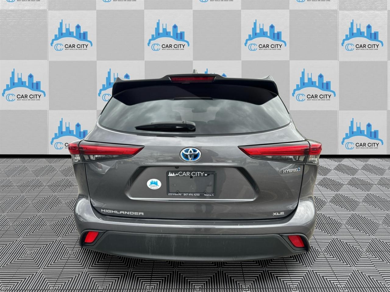 Toyota Highlander Hybrid XLE AWD 2022