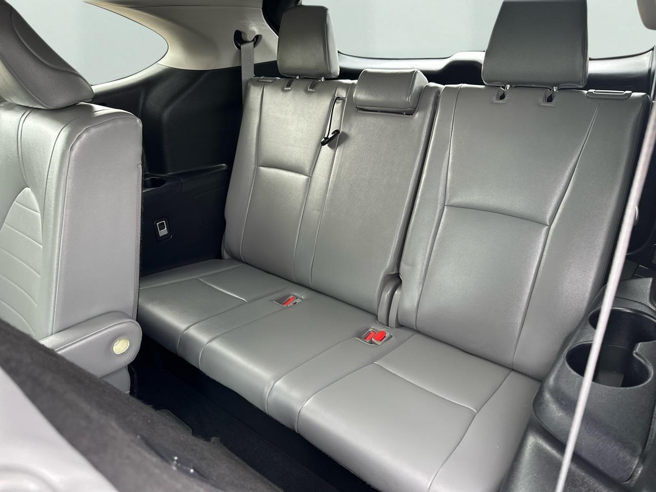 Toyota Highlander Hybrid XLE AWD 2022