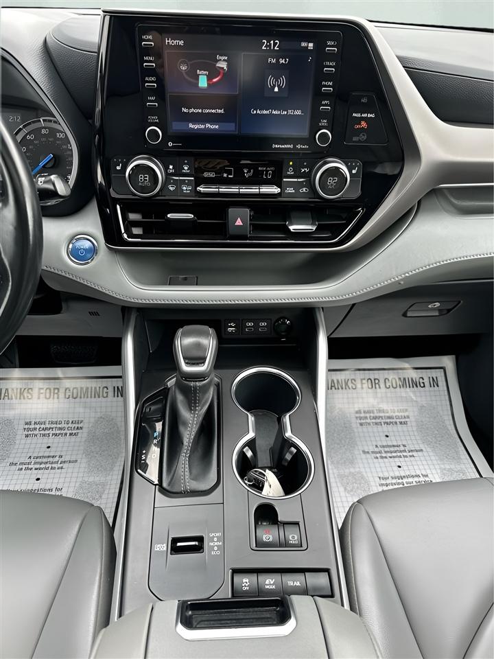 Toyota Highlander Hybrid XLE AWD 2022