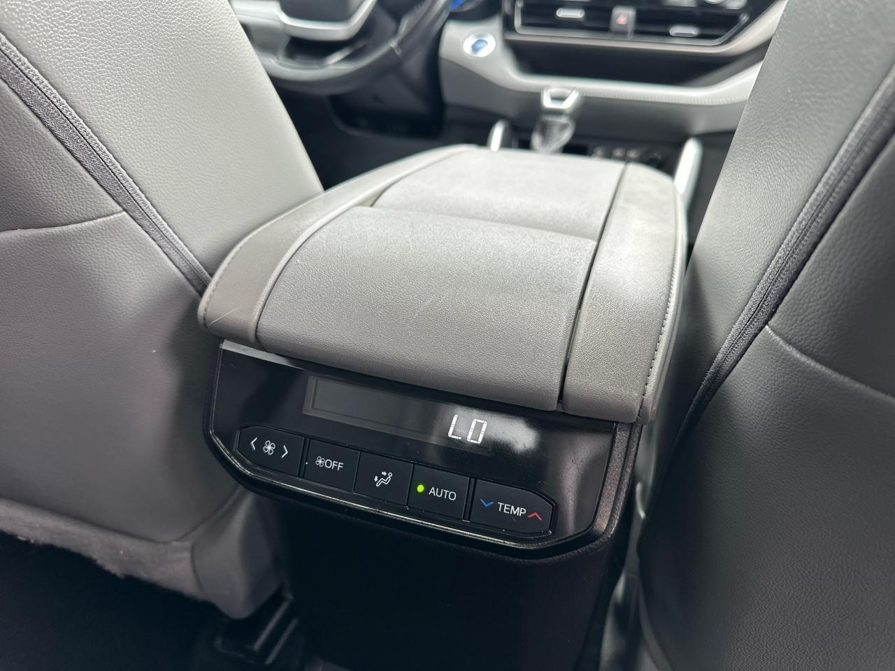 Toyota Highlander Hybrid XLE AWD 2022
