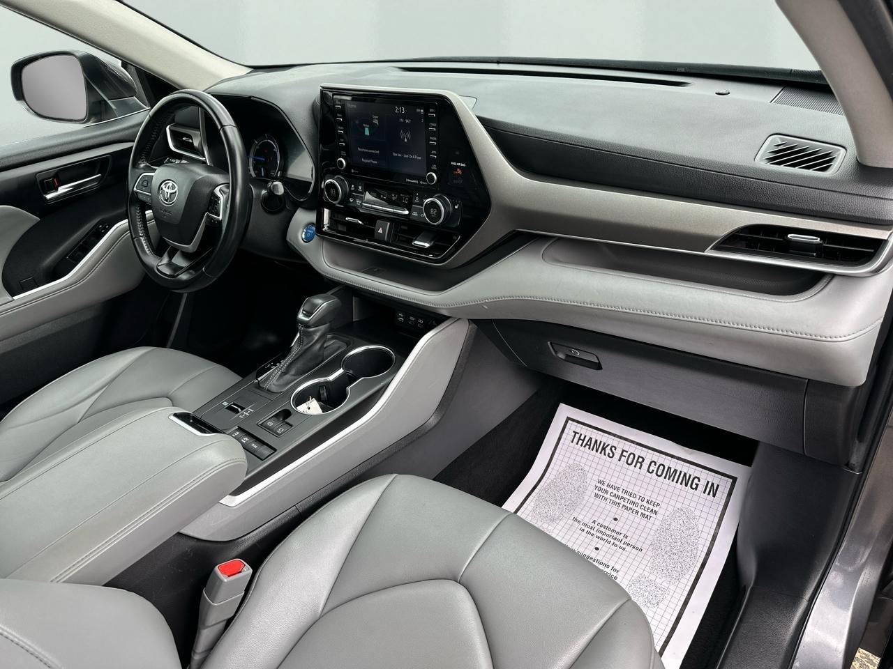 Toyota Highlander Hybrid XLE AWD 2022