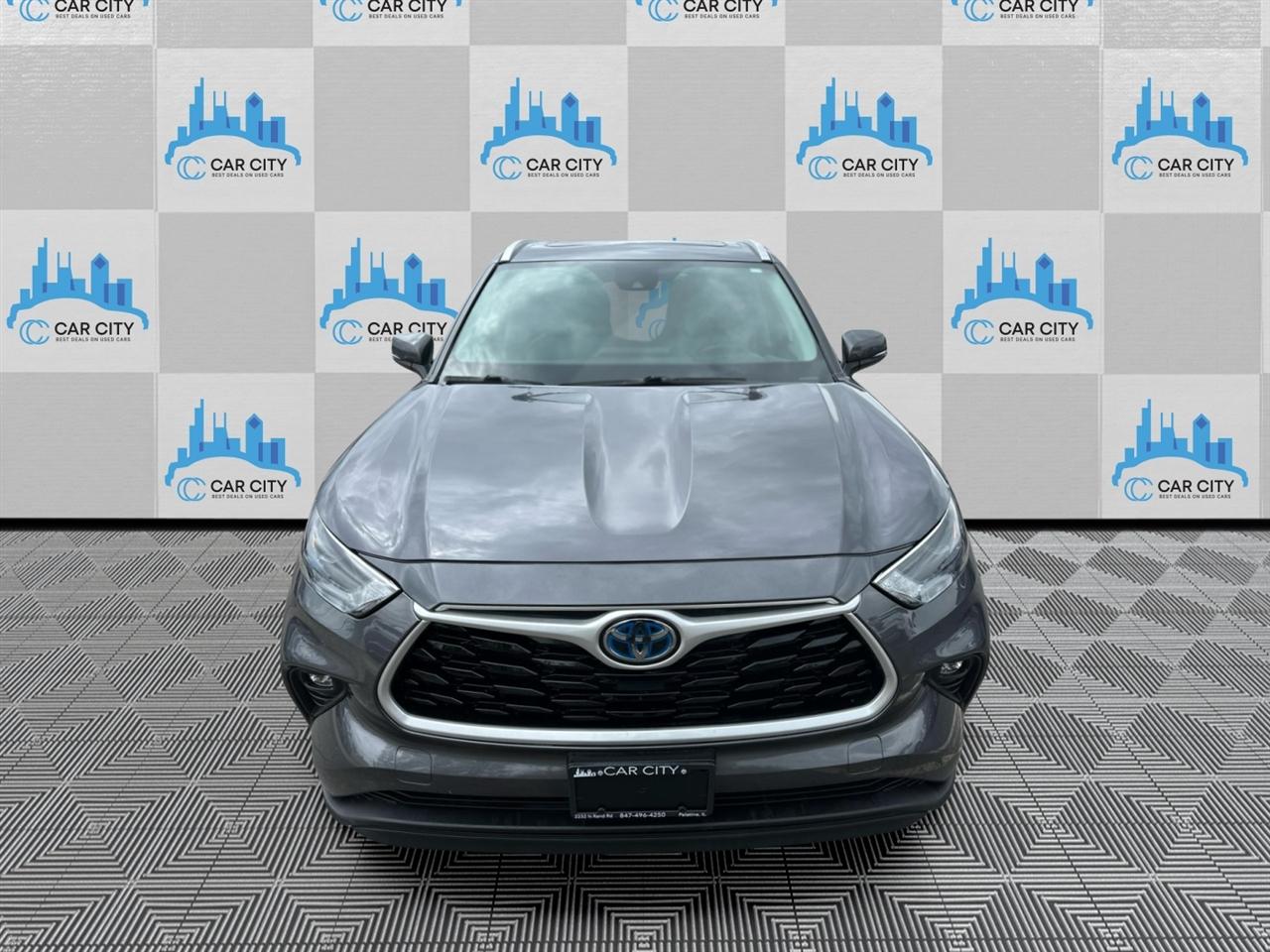 Toyota Highlander Hybrid XLE AWD 2022
