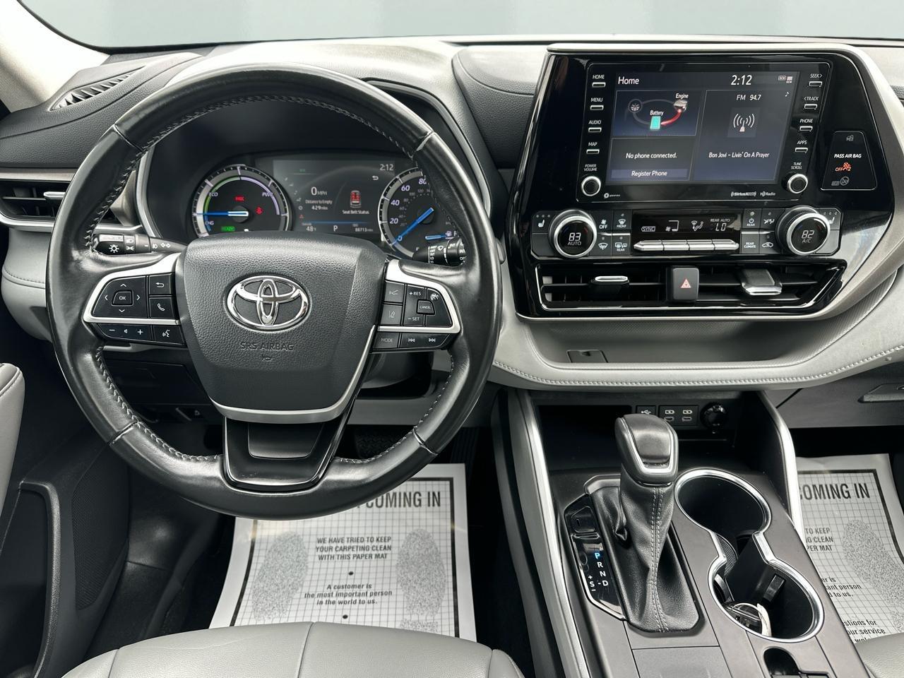 Toyota Highlander Hybrid XLE AWD 2022