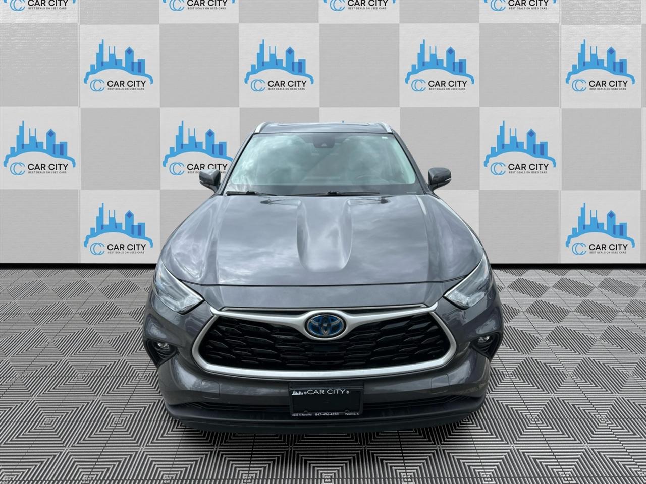 Toyota Highlander Hybrid XLE AWD 2022