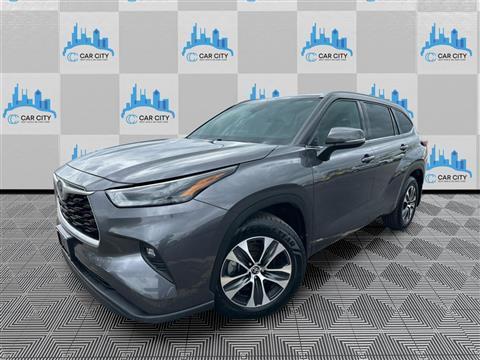 2022 Toyota Highlander Hybrid XLE AWD