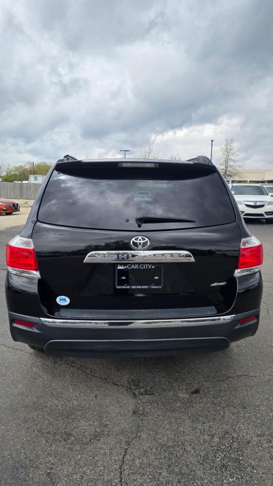 Toyota Highlander SE AWD V6 2013