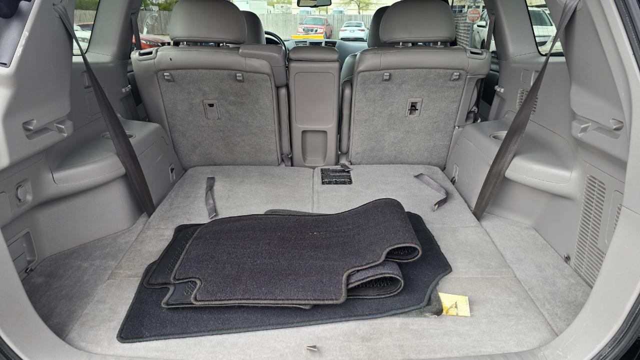 Toyota Highlander SE AWD V6 2013