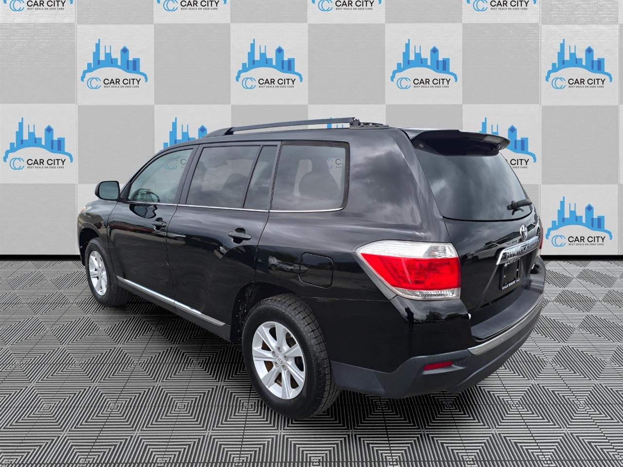 Toyota Highlander SE AWD V6 2013