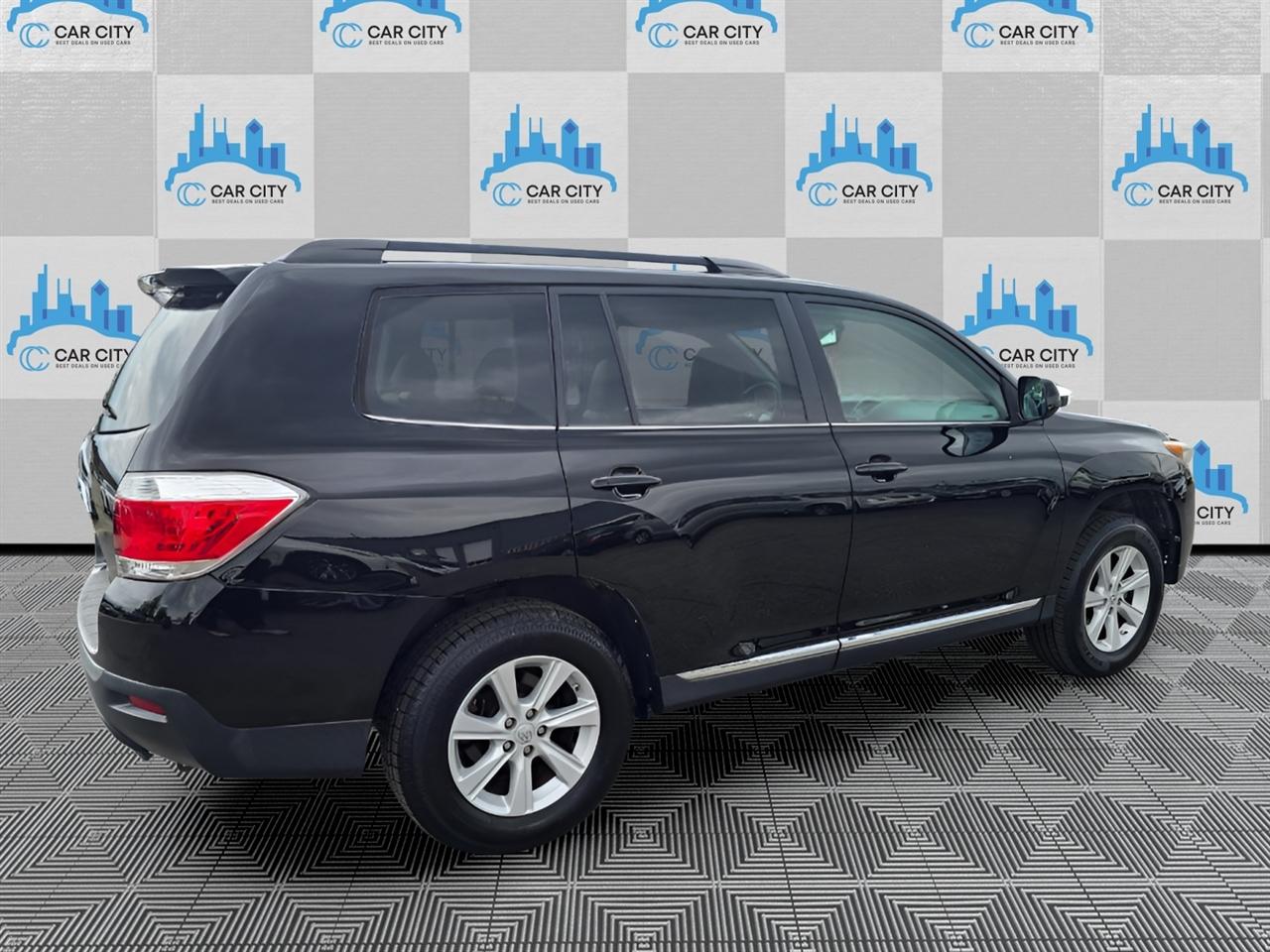 Toyota Highlander SE AWD V6 2013