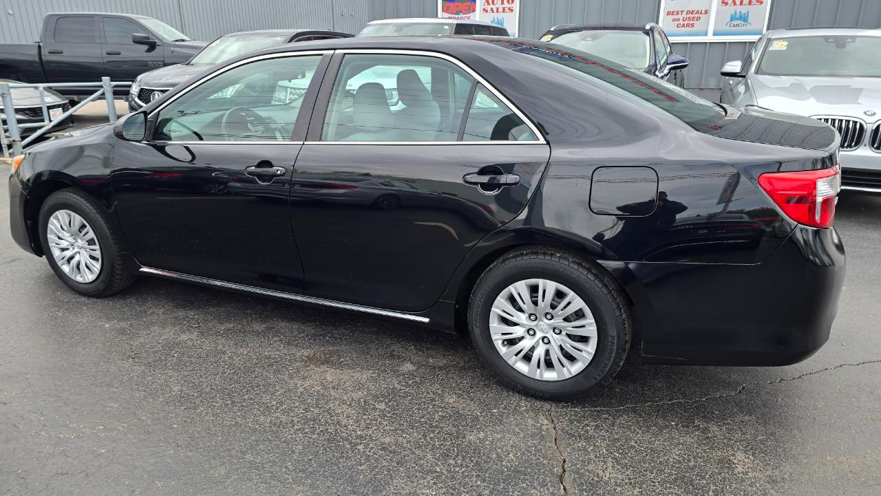 Toyota Camry LE 2014