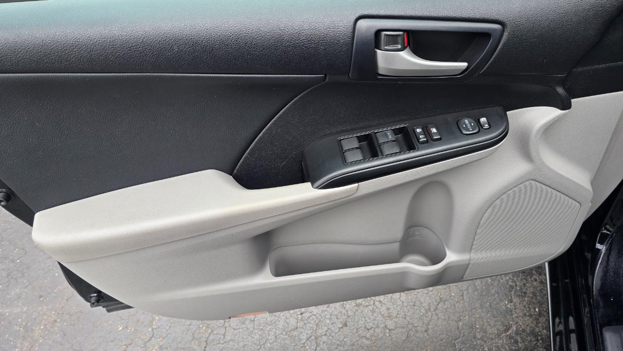 Toyota Camry LE 2014