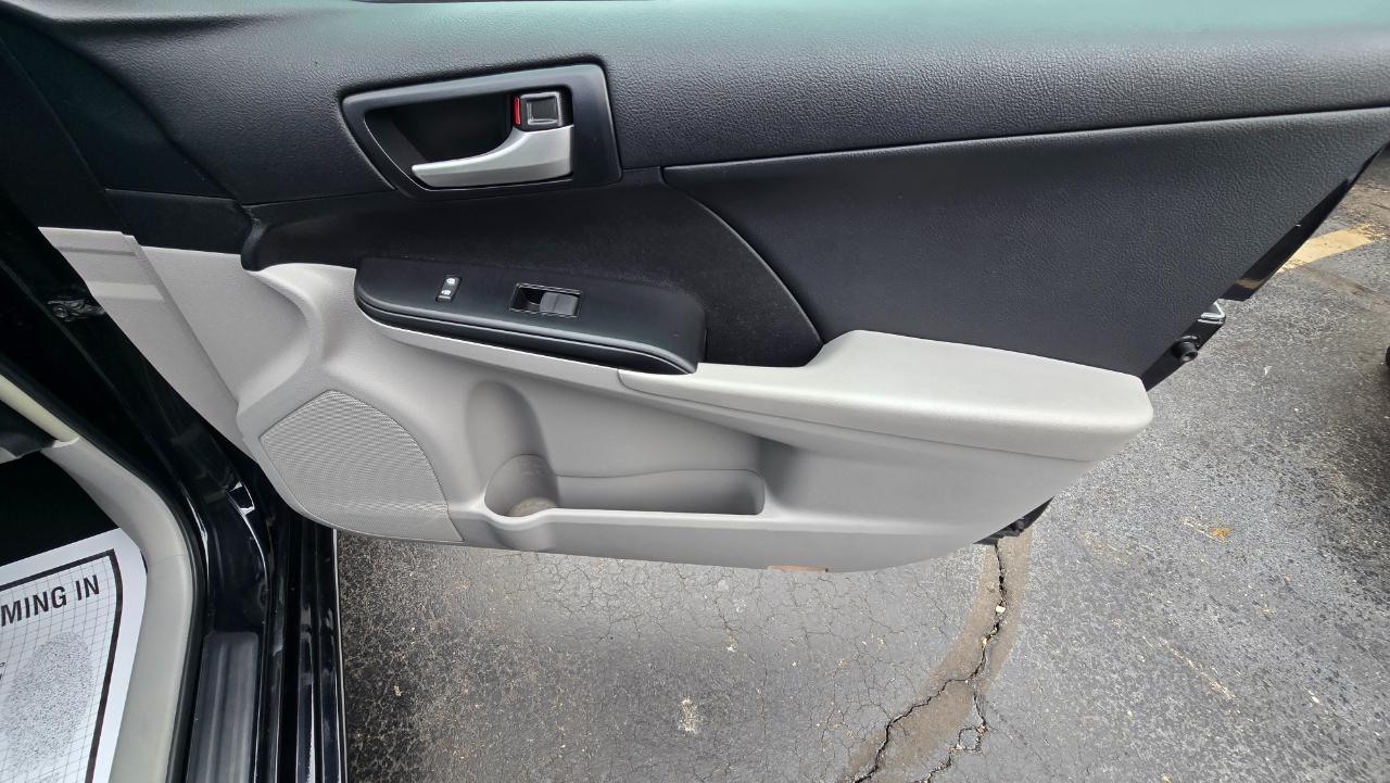 Toyota Camry LE 2014