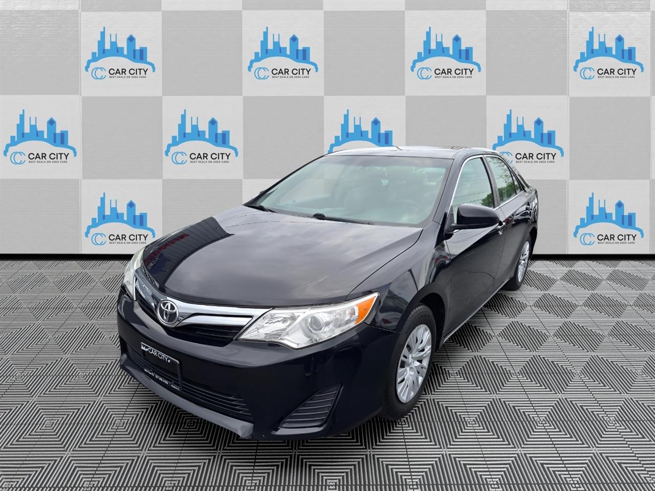 Toyota Camry LE 2014