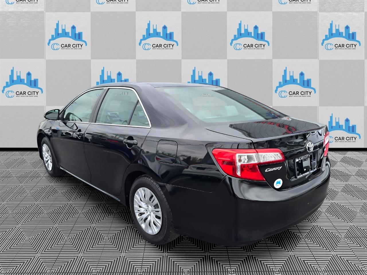 Toyota Camry LE 2014