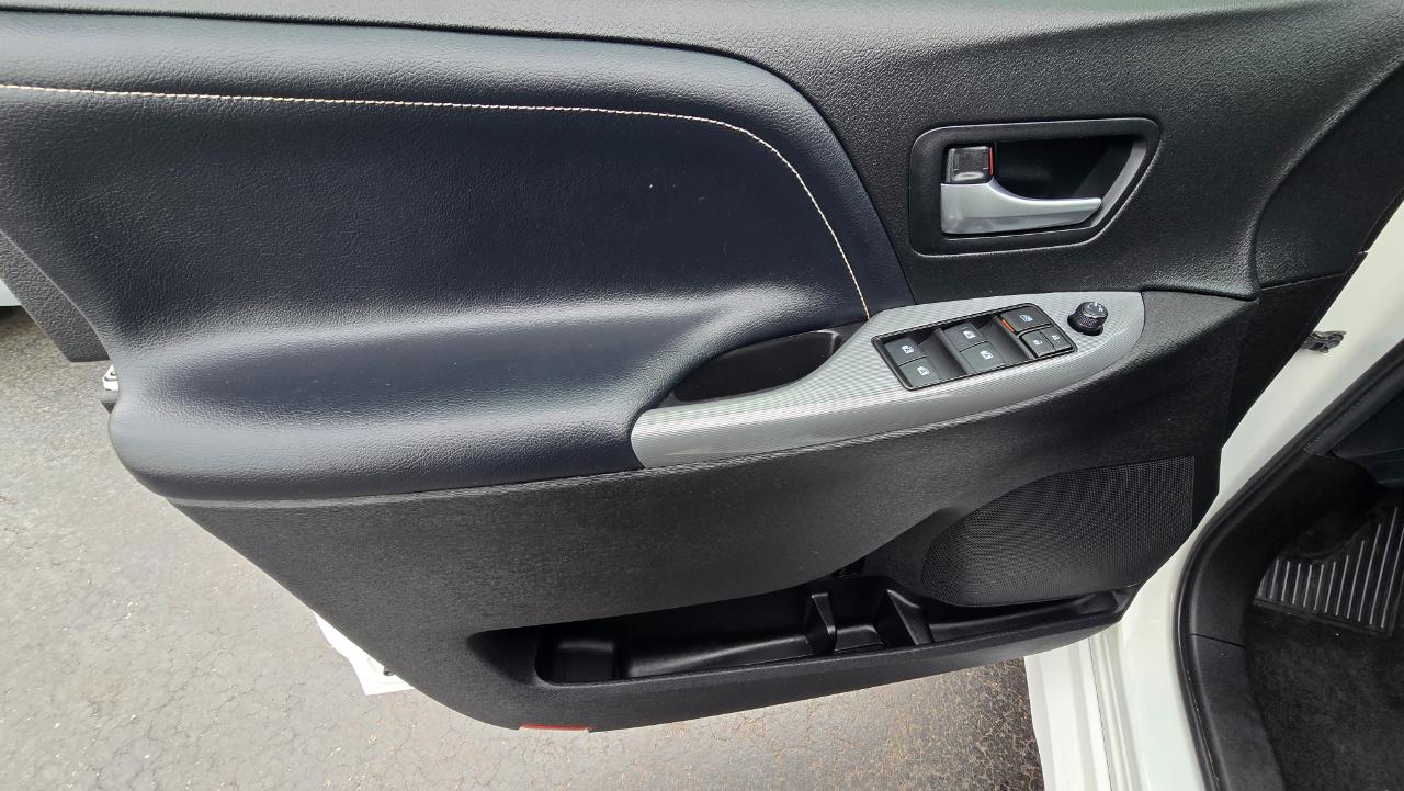 Toyota Sienna SE 8-Passenger 2018