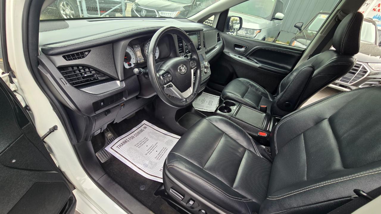 Toyota Sienna SE 8-Passenger 2018