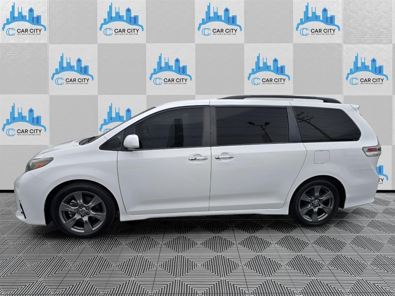 Toyota Sienna SE 8-Passenger 2018