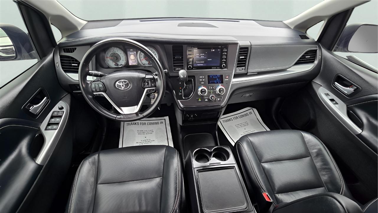 Toyota Sienna SE 8-Passenger 2018