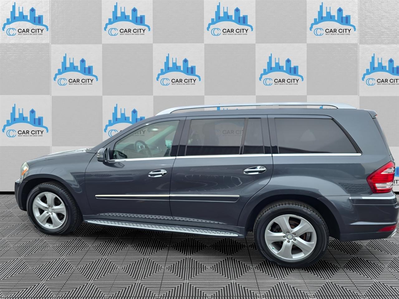 Mercedes-Benz GL-Class GL450 4MATIC 2011