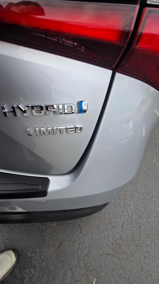 Toyota Prius Limited 2020