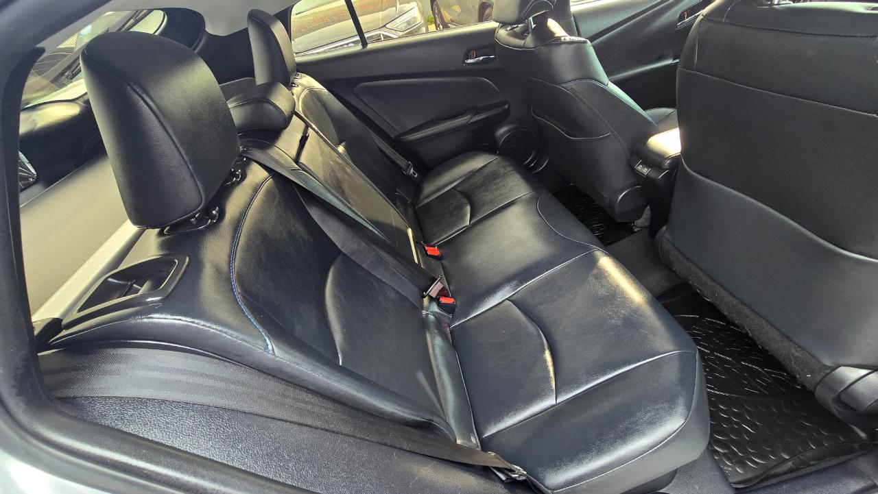 Toyota Prius Limited 2020