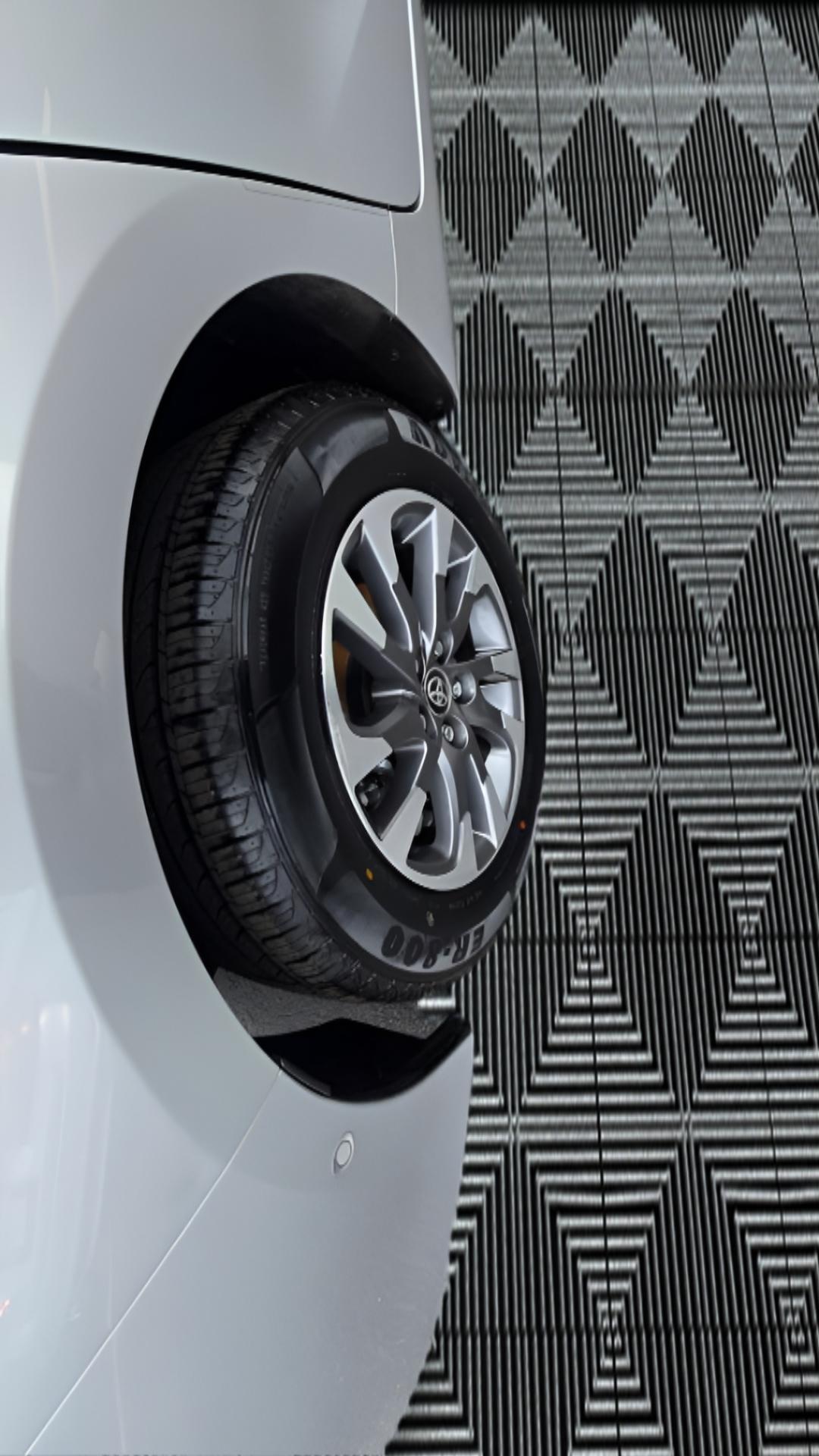 Toyota Prius Limited 2020
