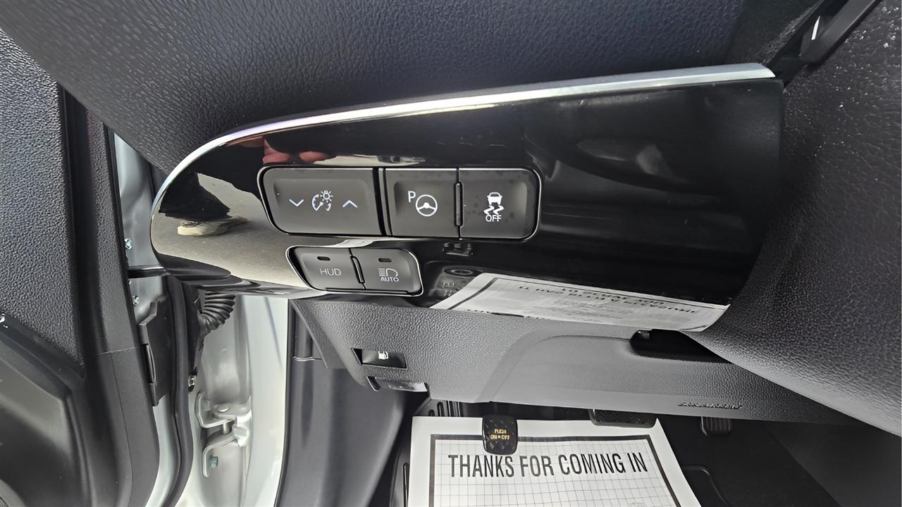Toyota Prius Limited 2020