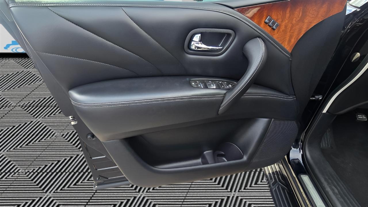 Infiniti QX80 4WD 2017