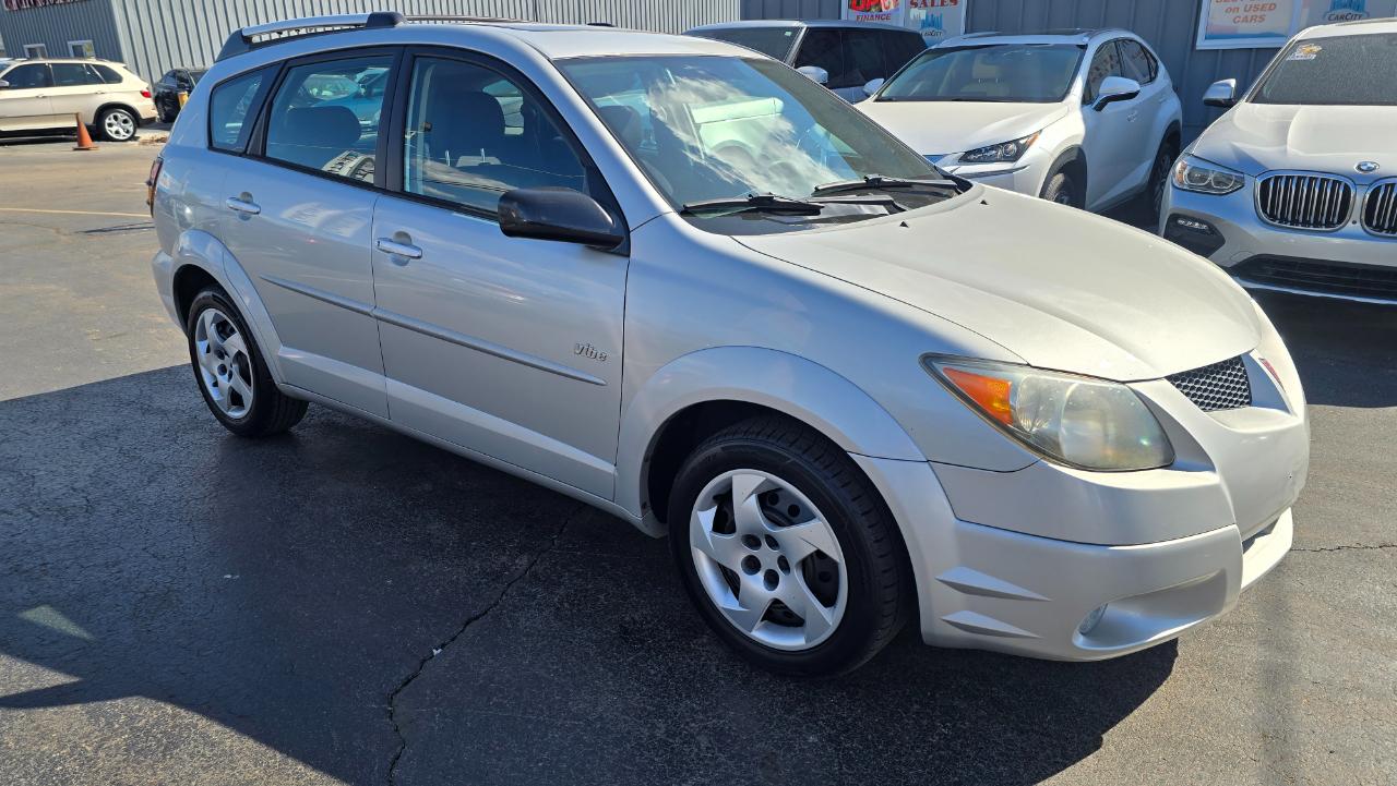 Pontiac Vibe Base 2004