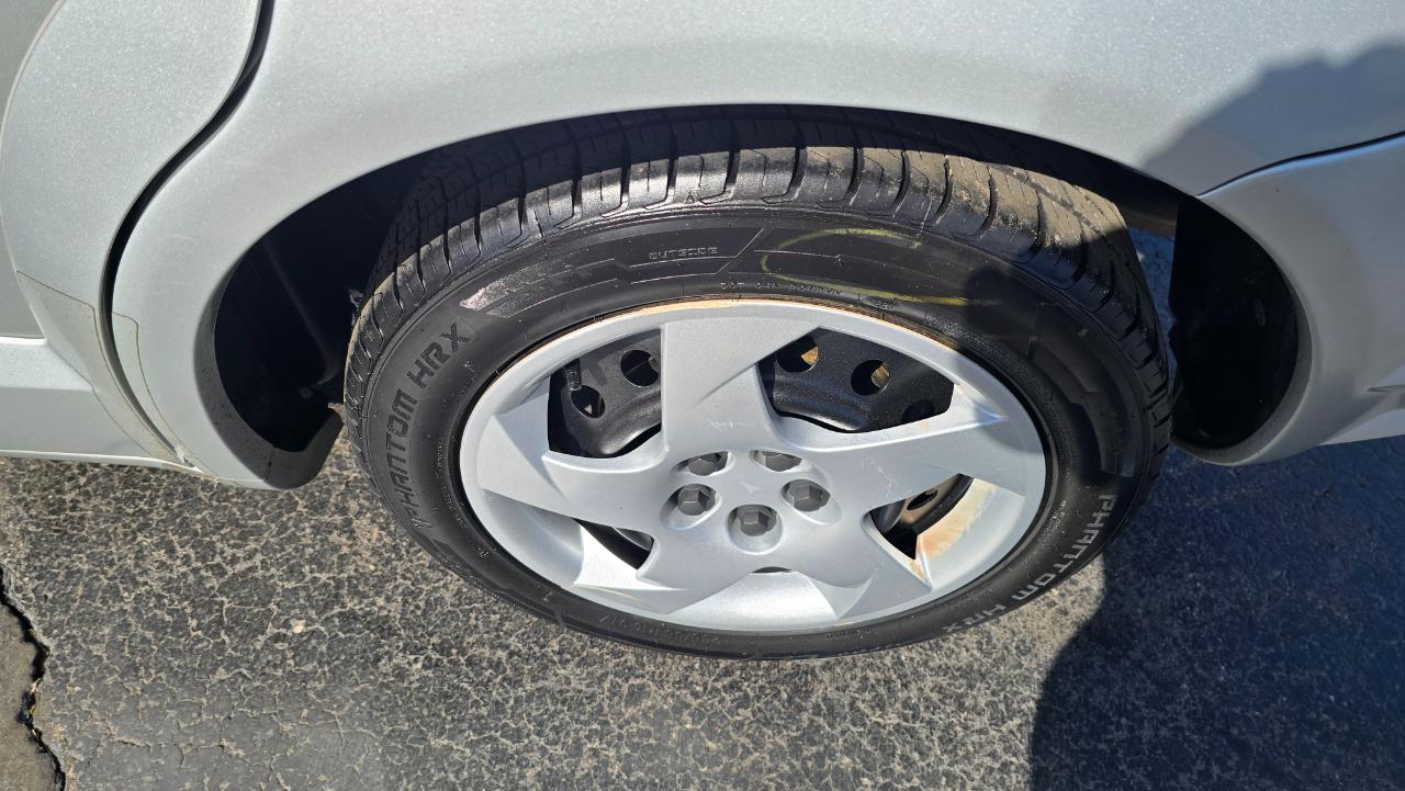 Pontiac Vibe Base 2004