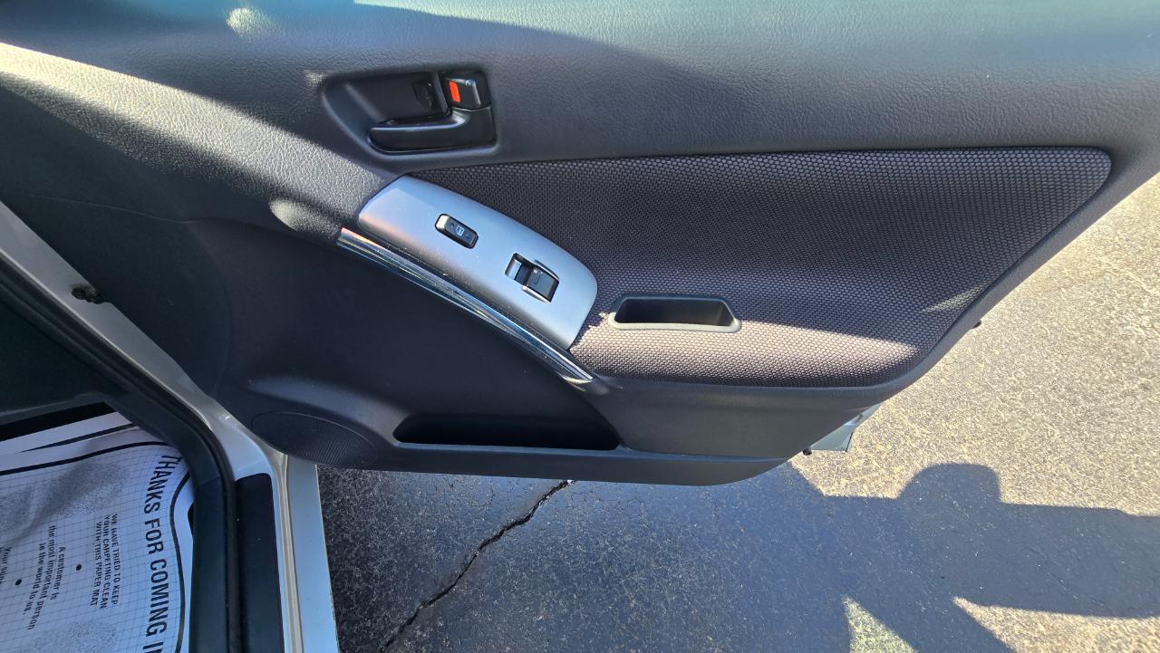 Pontiac Vibe Base 2004