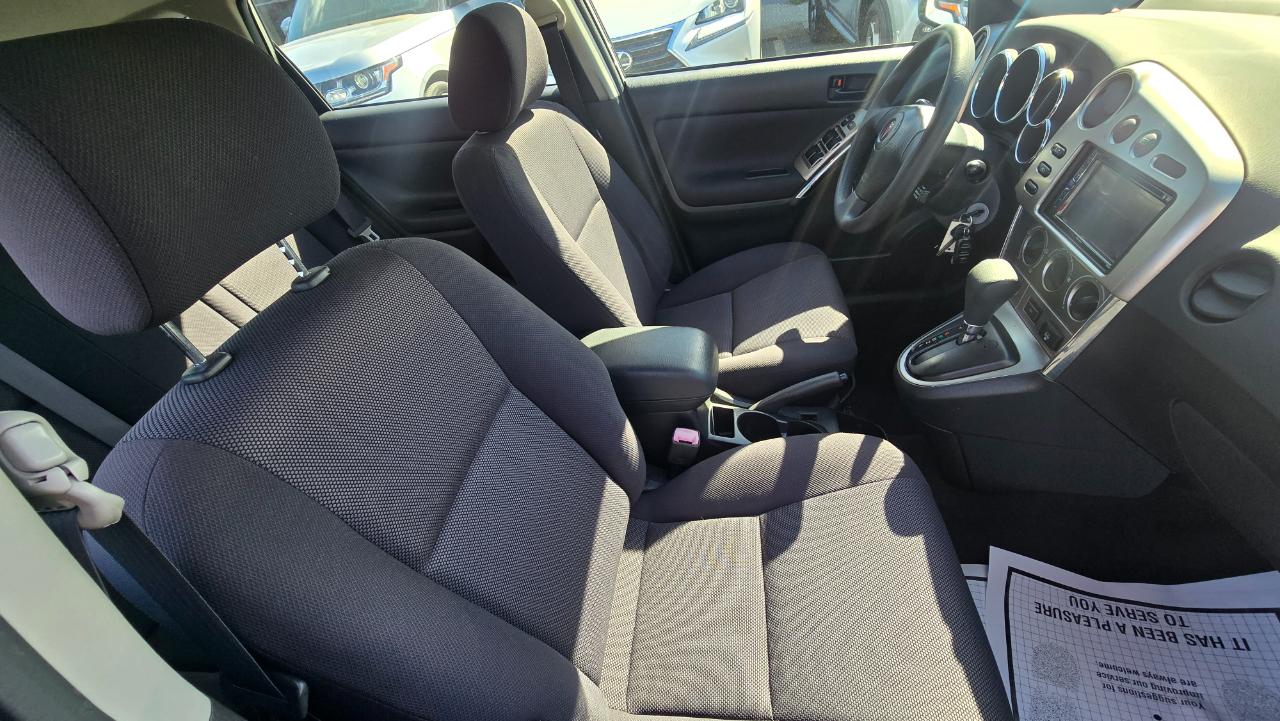Pontiac Vibe Base 2004