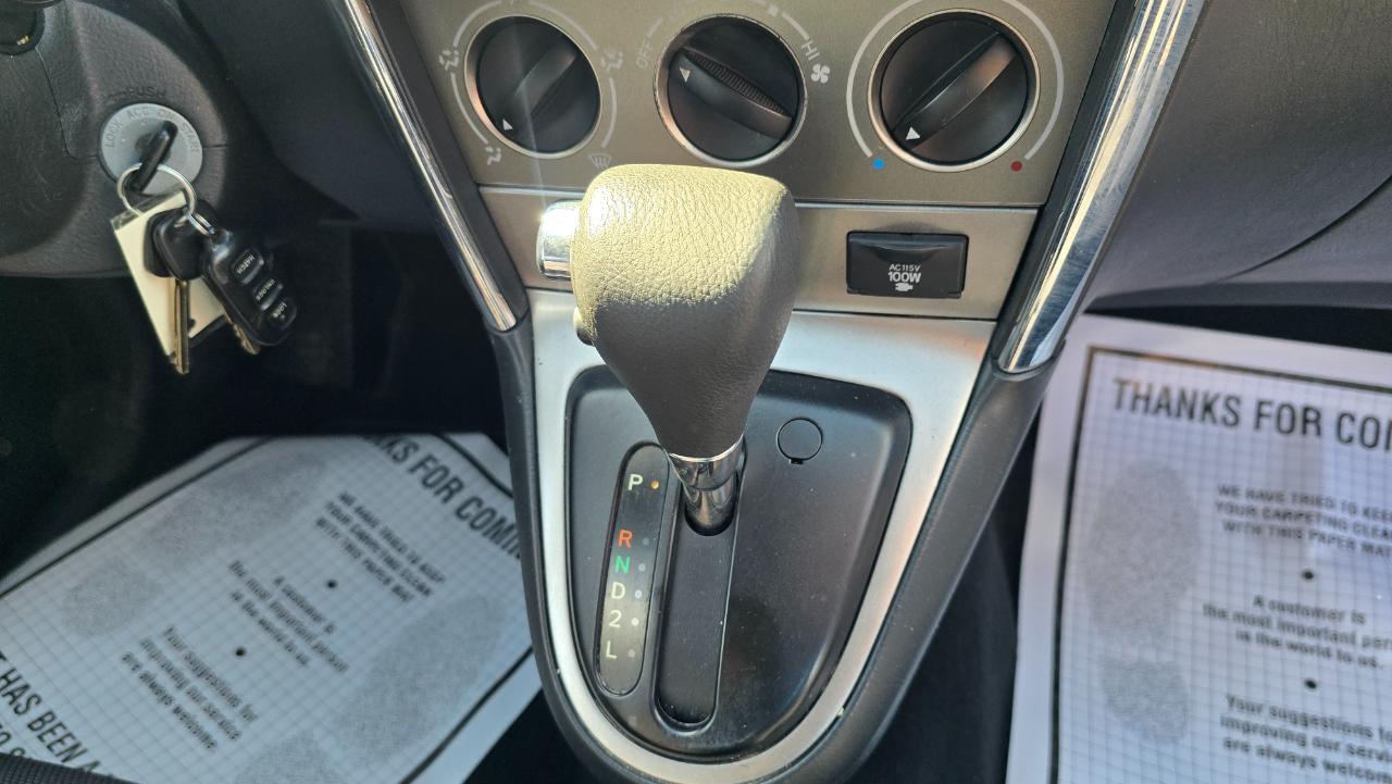 Pontiac Vibe Base 2004