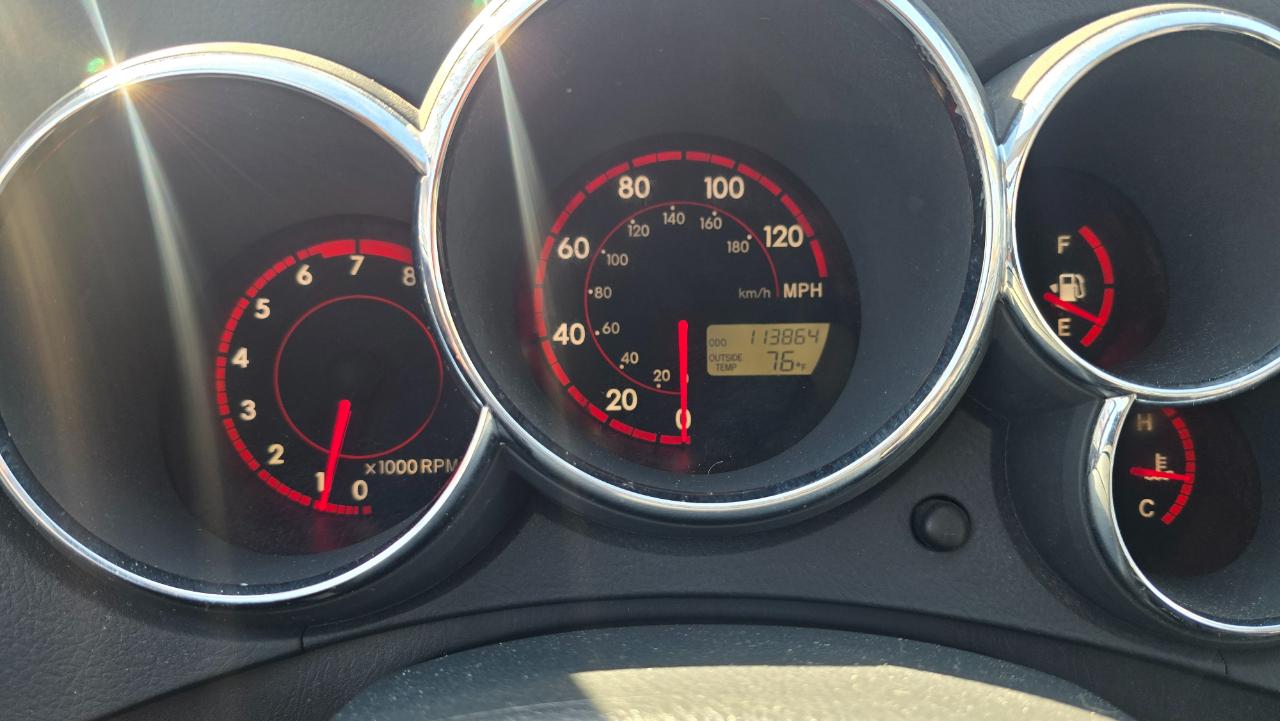 Pontiac Vibe Base 2004