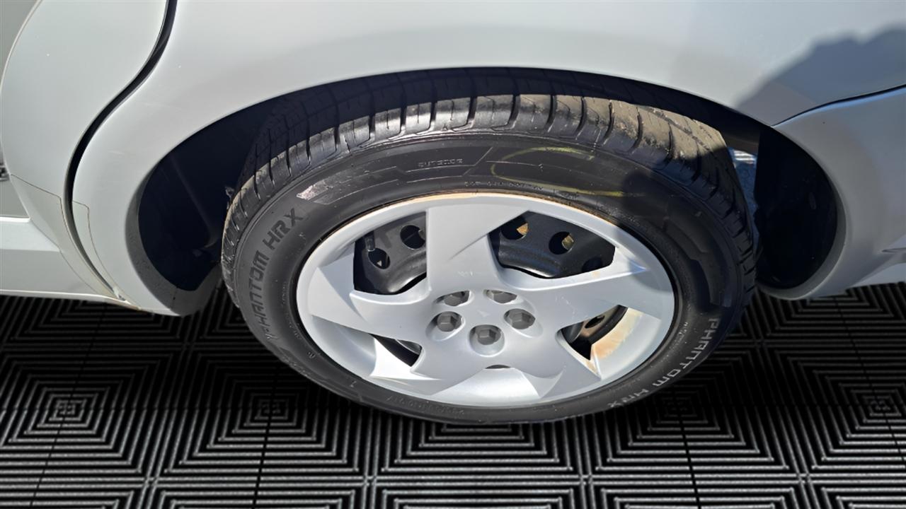 Pontiac Vibe Base 2004