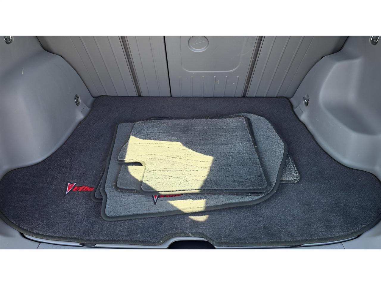Pontiac Vibe Base 2004