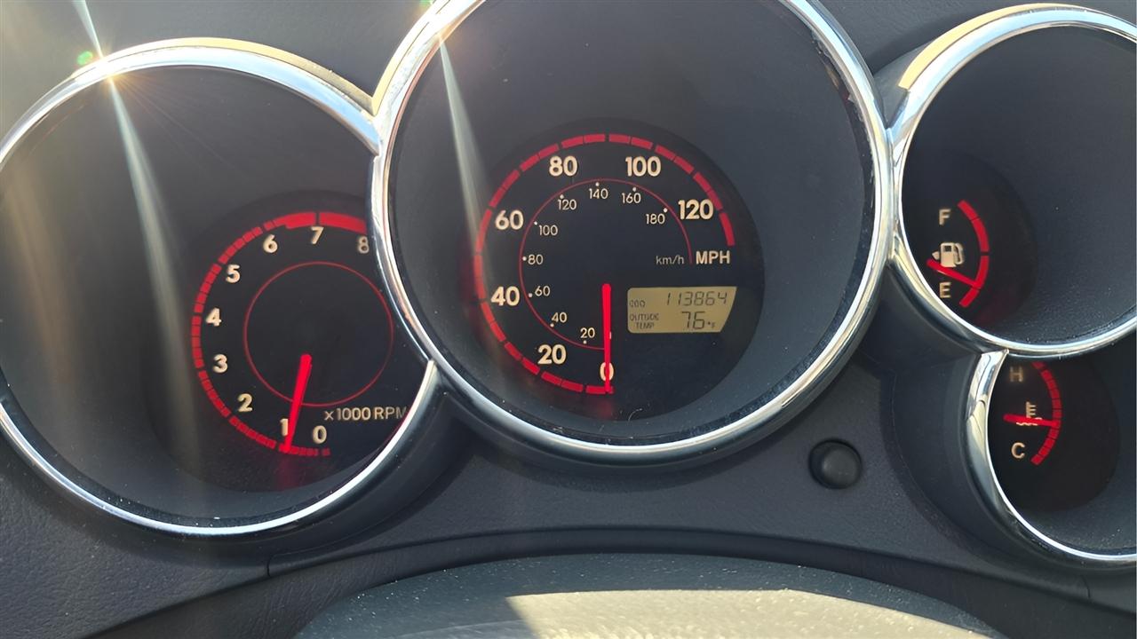 Pontiac Vibe Base 2004