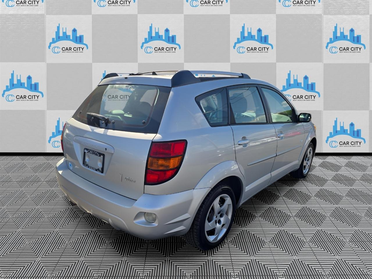 Pontiac Vibe Base 2004